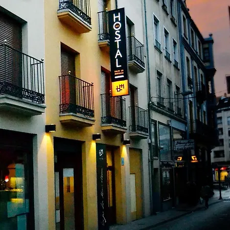 Bajo La Muralla Zamora